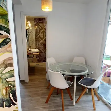 Διαμέρισμα Modern Bohotropical With Terrace *