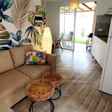 Διαμέρισμα Modern Bohotropical With Terrace *