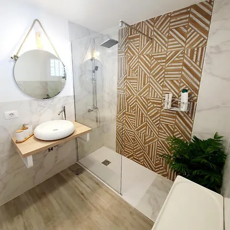 Modern Bohotropical With Terrace La Medida