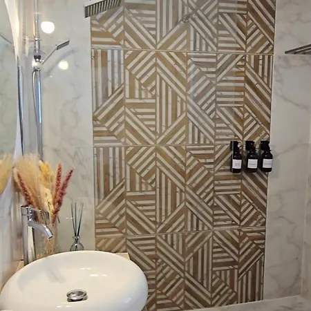 Modern Bohotropical With Terrace Daire La Medida